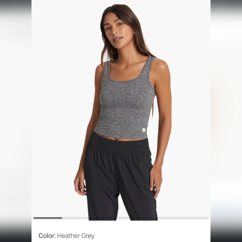 Vuori Halo Essential Tank